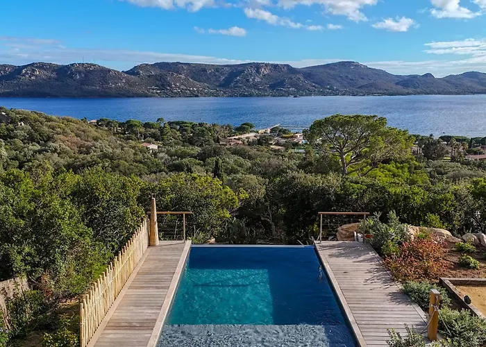 Marina Di Porto-vecchio 别墅